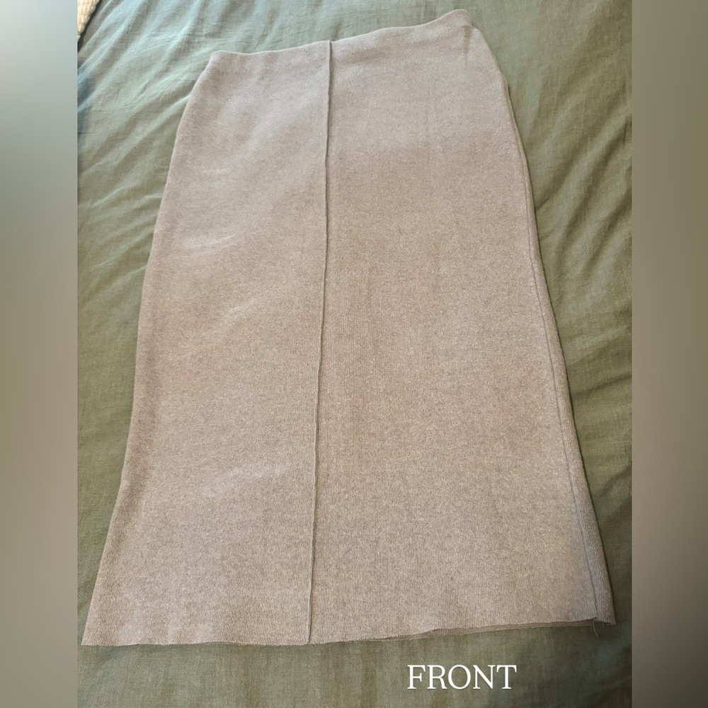Zara Knit Midi Pencil Skirt in Powder Gray